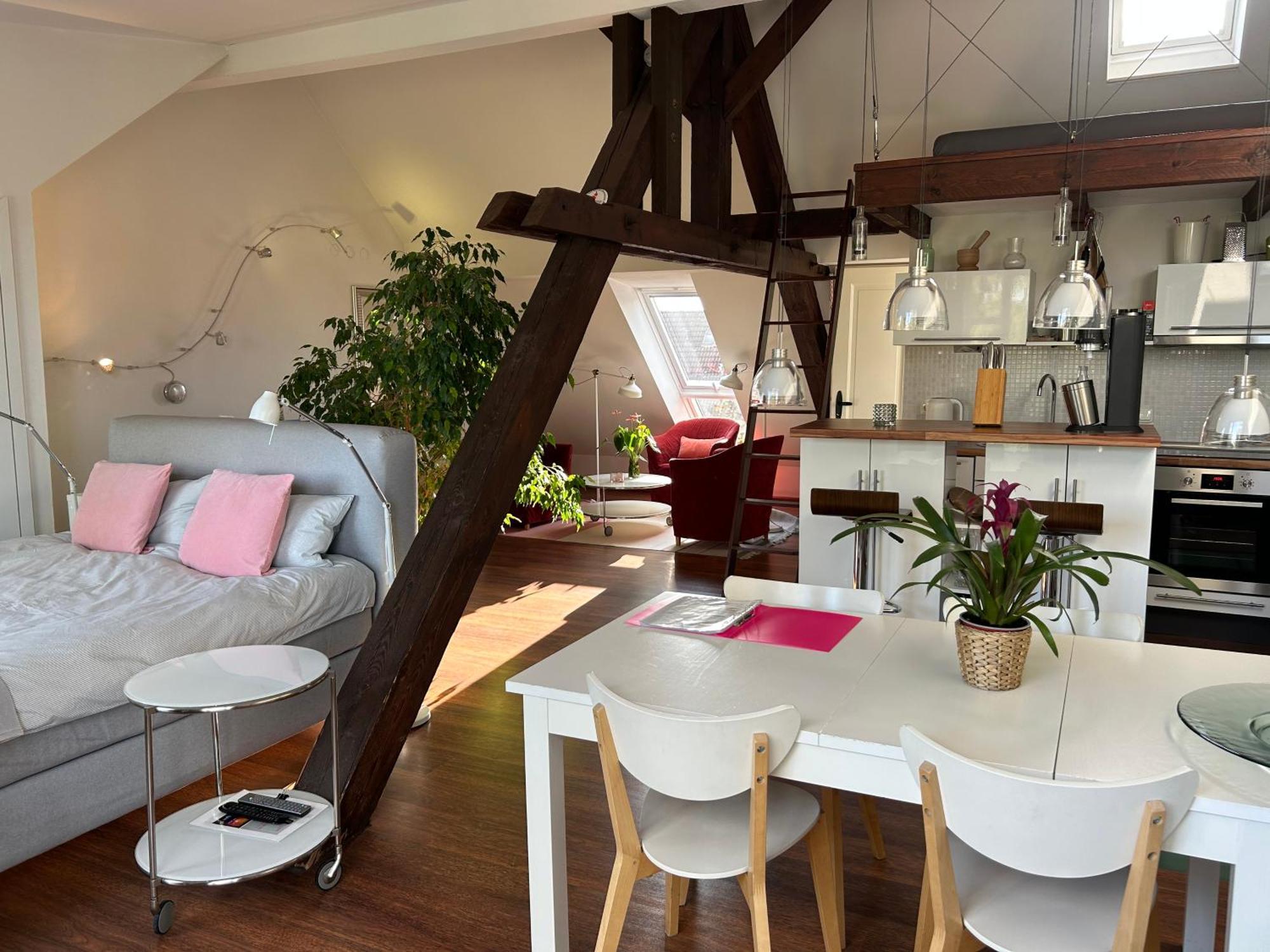 Dachstudio Im Geteviertel - Citynah Apartment Bremen